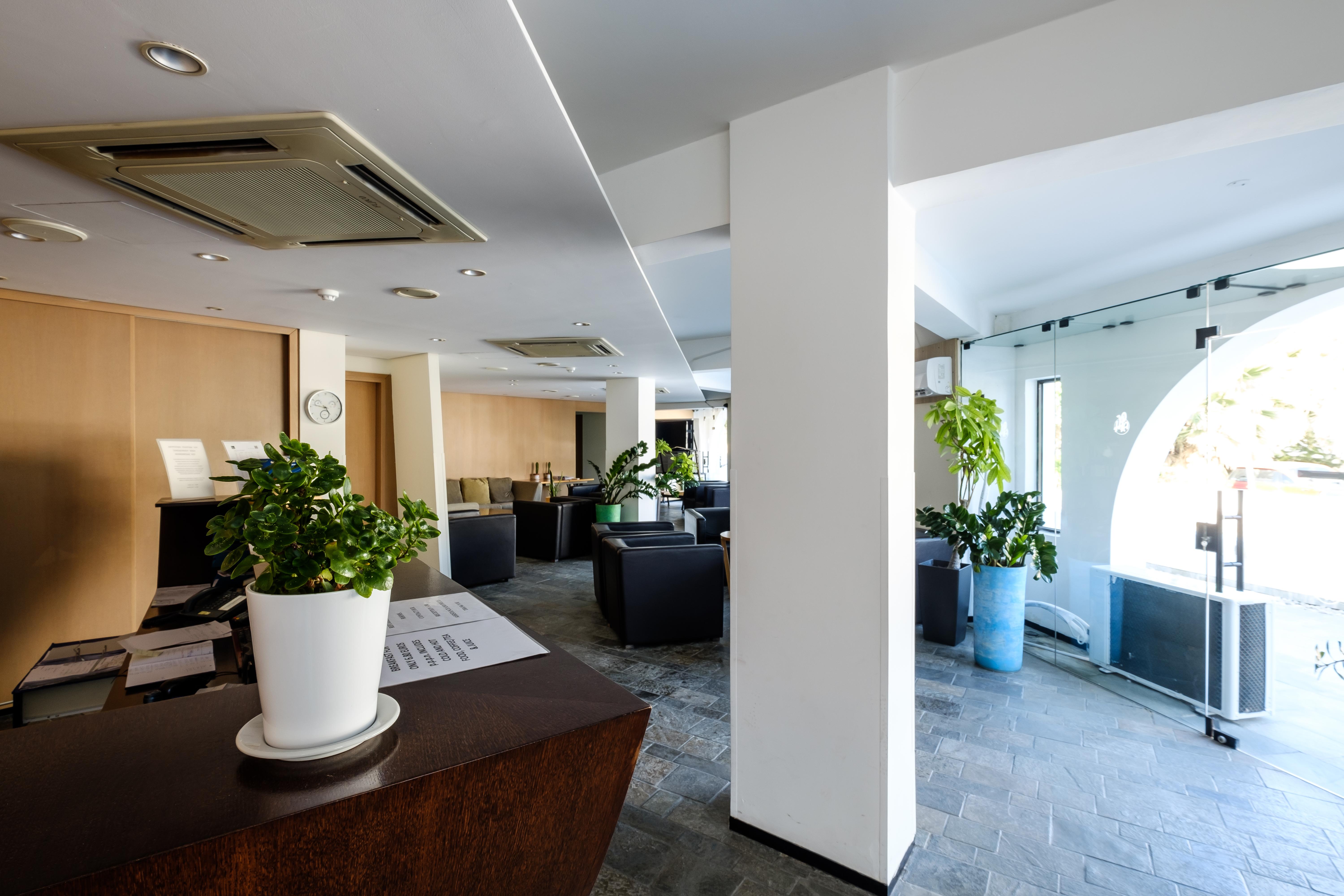 Pandream Hotel Apartments Paphos Bagian luar foto