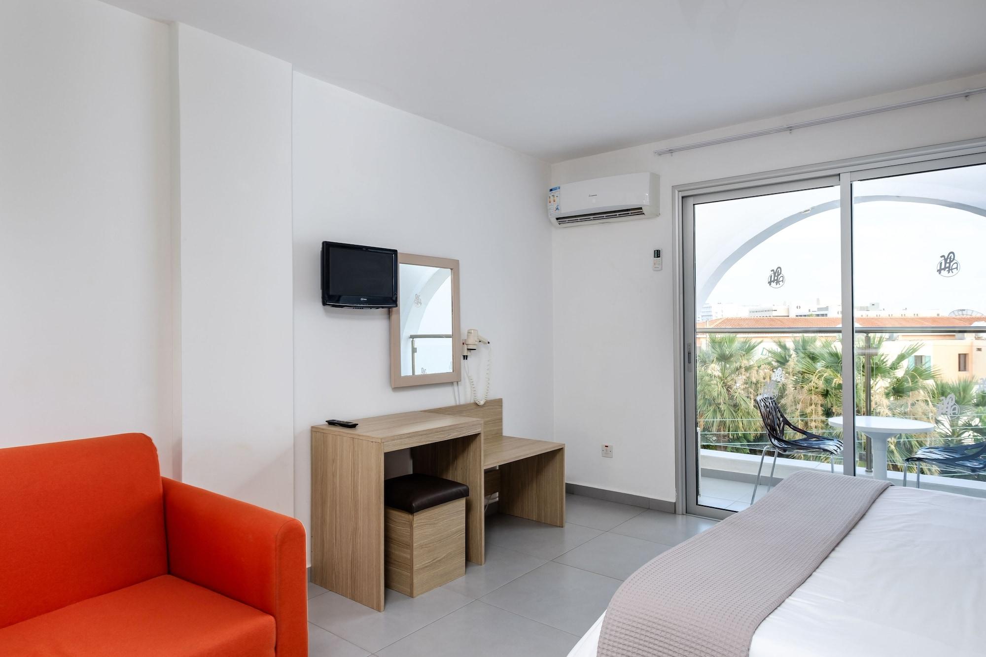 Pandream Hotel Apartments Paphos Bagian luar foto