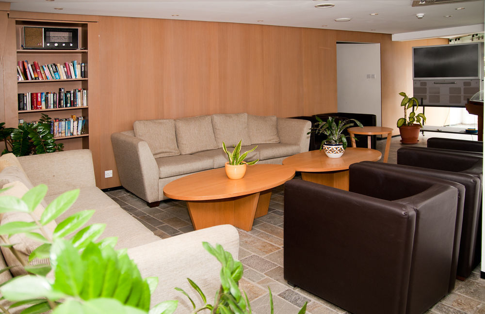 Pandream Hotel Apartments Paphos Bagian luar foto