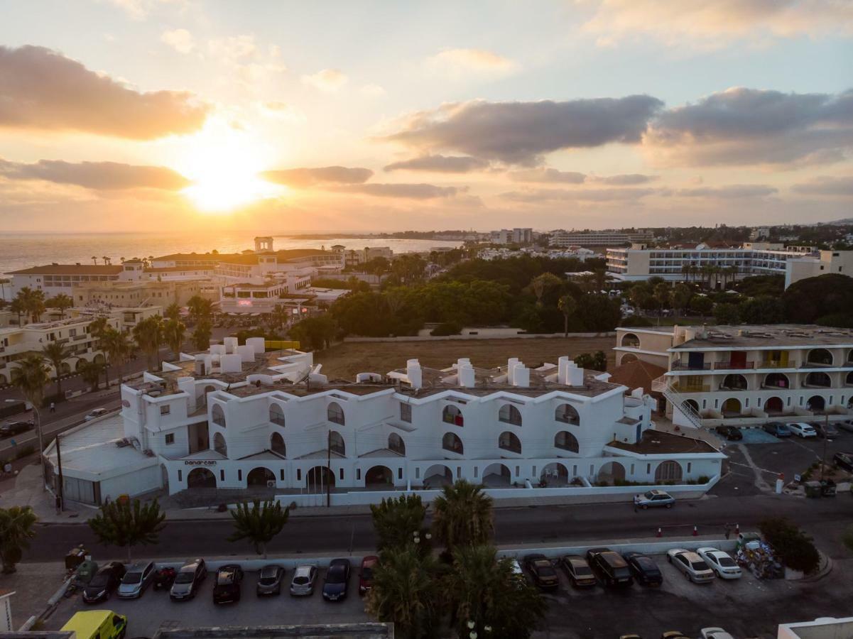 Pandream Hotel Apartments Paphos Bagian luar foto